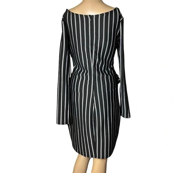 Dynamite front twisted knot black & white striped dress L,
Career,event,office - Picture 4 of 13